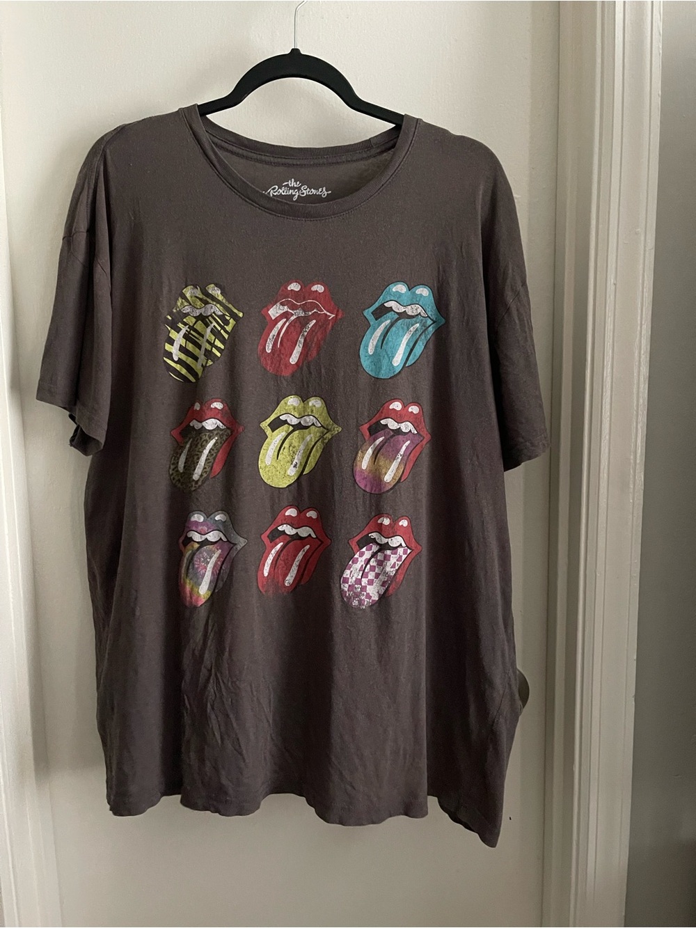 The Rolling Stones Men's Graphic Tee - Gray with Multicolor Tongue Prints